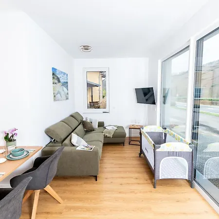 Apartment Weingut Dr Hermann I Erden Exterior photo